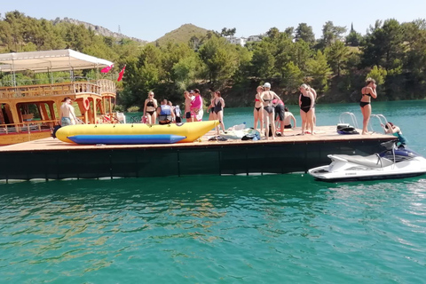 Alanya: Excursão Mix em autocarro Cabrio, Lion Safari, passeio de barco com almoçoAlanya: Excursão mista em autocarro Cabrio, Lion Safari, passeio de barco com almoço