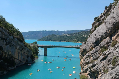 Vilda Alperna, Verdon Canyon, byn Moustiers, lavendelfält