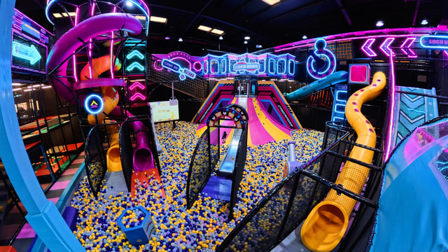 Dubai: Loco Bear Indoor Entertainment Hub Entry Ticket