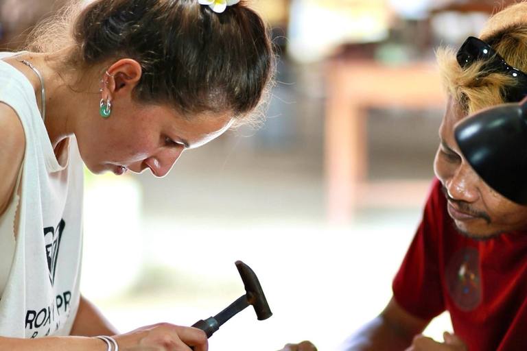 Lombok: Silversmithing Workshop with Jewelry to Keep