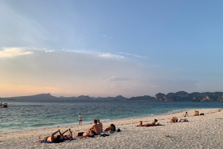 كرابي: غروب الشمس في 7 جزر والسباحة في العوالق مع عشاء شواء