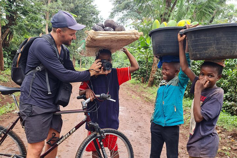 Excursión en bicicleta por los pueblos de Moshi