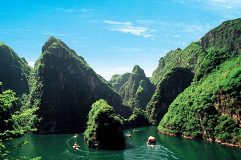 Badaling Great Wall & Longqing Gorge Day Trip with Driver