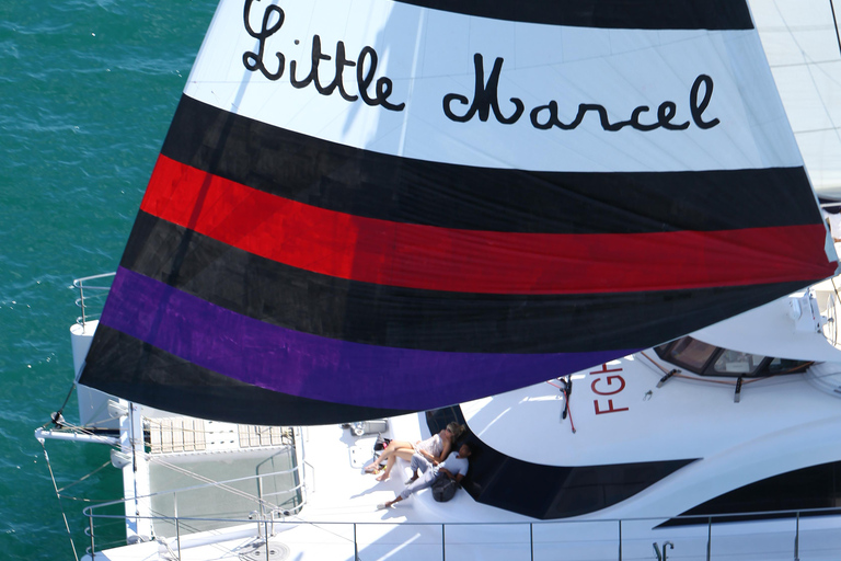Providence Catamaran: 2-Hour Tour – Port Visit + Sailing Cruise Catamaran Providence: 2-Hour Tour – Port Visit + Sailing Cruise