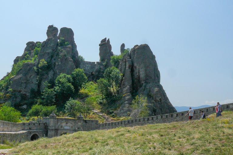 Excursão de 1 dia à Fortaleza de Belogradchik e à caverna de Venetsa