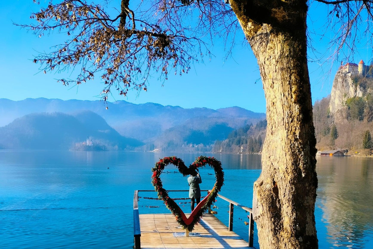 Excursion d'une journée à la grotte de Postojna et au lac Bled depuis Ljubljana