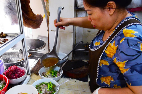 Hanói: uma visita culinária em privado e em francêsHanói: Passeio culinário em francês (3 horas)