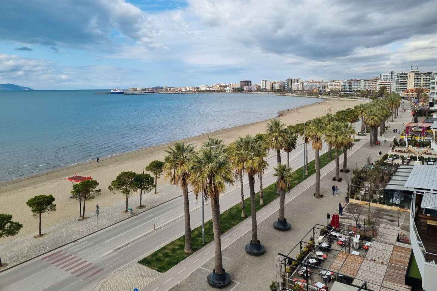 티라나 출발: 사란다, 크사밀, 그리고 블루아이 투어