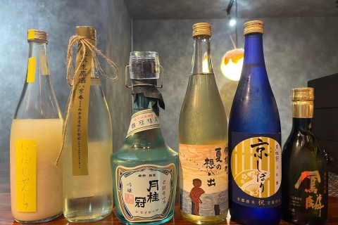 Cata de sake de Osaka con Takoyaki DIYOsaka: Experiencia culinaria de Takoyaki con sake en Namba