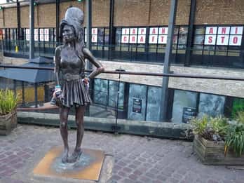 London: Camden Town Amy Winehouse Tour