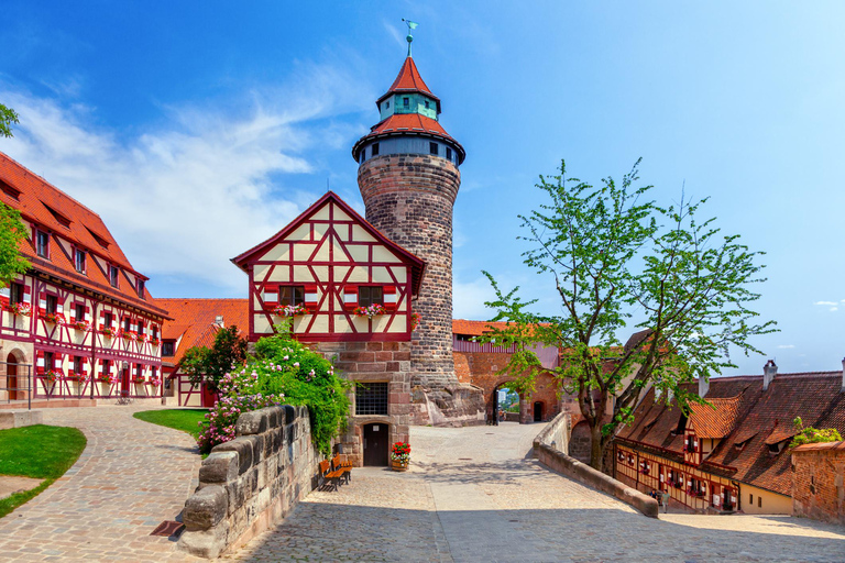Private Historical Walking Tour in Nuremberg with City Walls