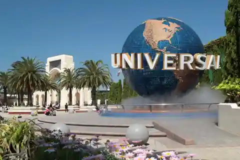 Osaka Universal Studios Japan Studio Pass & Private Transfer