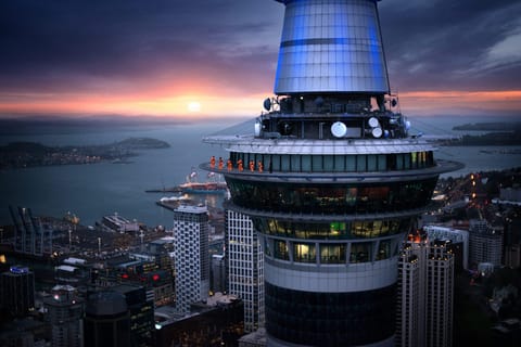 Auckland: SkyJump & SkyWalk Combo - Image 2