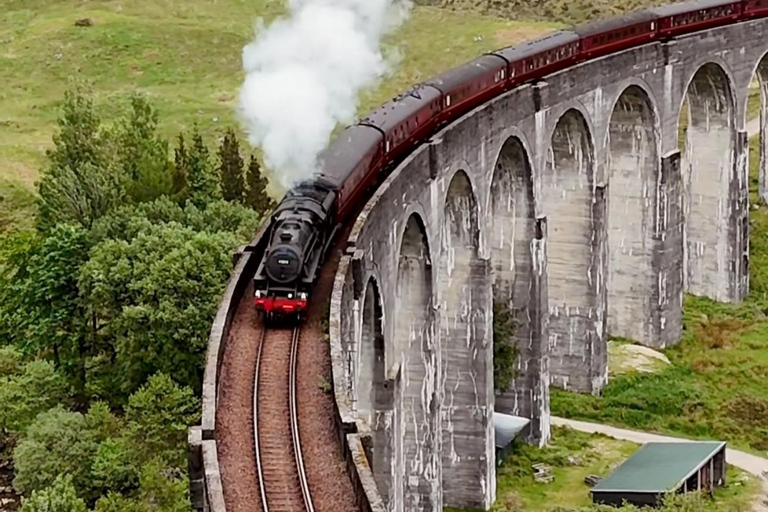 From Edinburgh: 2-Day Highlands Tour with Hogwarts Express 2 Guests Twin Room with 2 Single Beds and a Private Bathroom