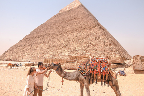 Depuis le Caire : visite privée pyramide, musée et bazar