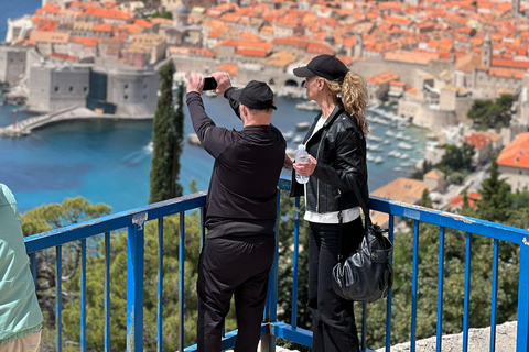 جولة "هوب أون هوب أوف" الصفراء المكشوفة: شاهد مدينة دوبروفنيك في 90 دقيقة