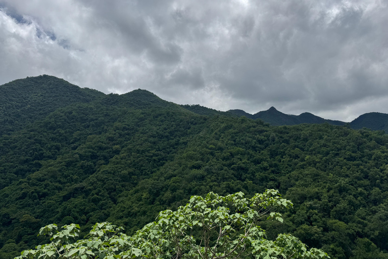 Addis Abeba: Tagestour zum Zuqualla-Berg und zum Kloster