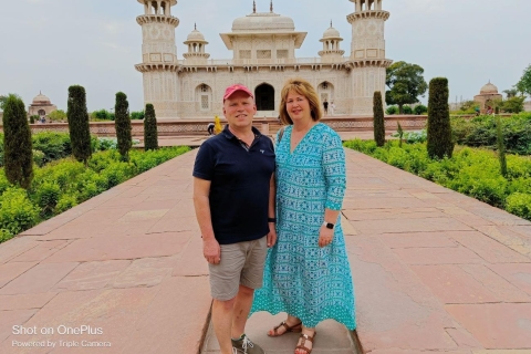 Entdecke das majestätische Taj Mahal und das Agra Fort: Ein Tagesausflug vonTour ohne Mittagessen und Eintrittsgeld