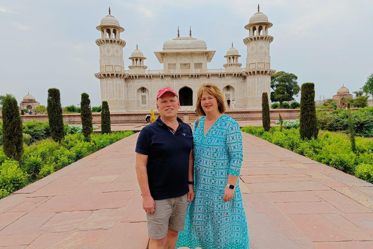 Delhi: Taj Mahal & Agra Private TagestourTour mit AC Auto, Fahrer und Guide