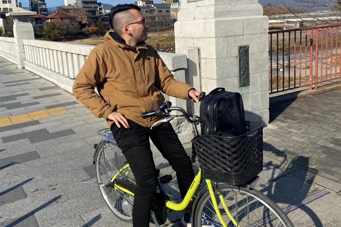 E-Bike Tour in Kyoto with Asuka, Japanese graduate student