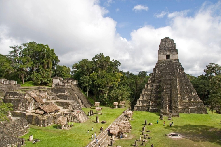 Von Wassertaxis Belize City nach Tikal Guatemala
