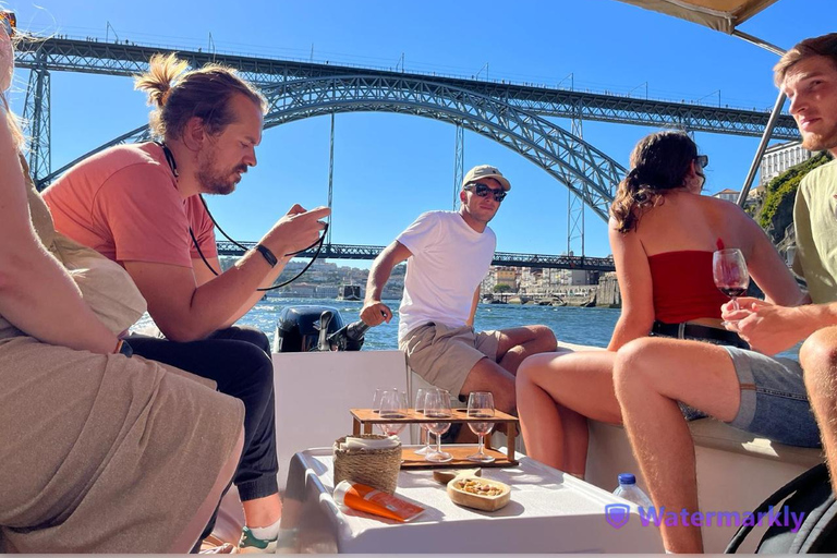 Porto: All inclusive Tagestour (Spaziergang, Straßenbahn, Mittagessen, Boot)Tagestour mit Mittagessen und 2h Bootsfahrt