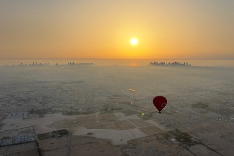 Doha: Sunrise Hot Air Balloon Flight