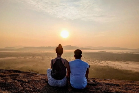 Golden Moments: Pidurangala Sunrise/Sunset Hike Excursion