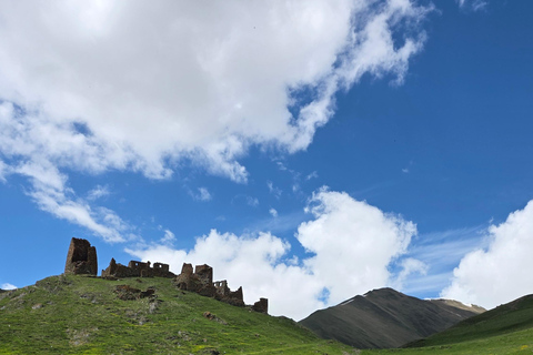 3-Day Kazbegi, Juta & Truso Tour by Premium Toyota Sequoia