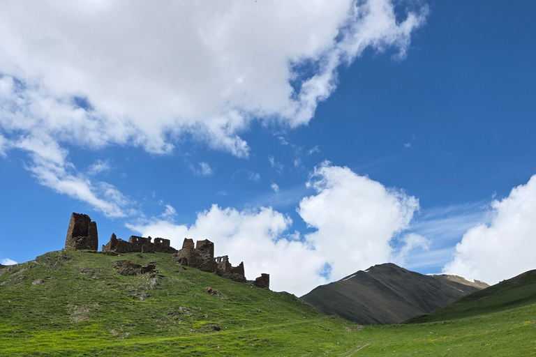 3-Day Kazbegi, Juta & Truso Tour by Premium Toyota Sequoia
