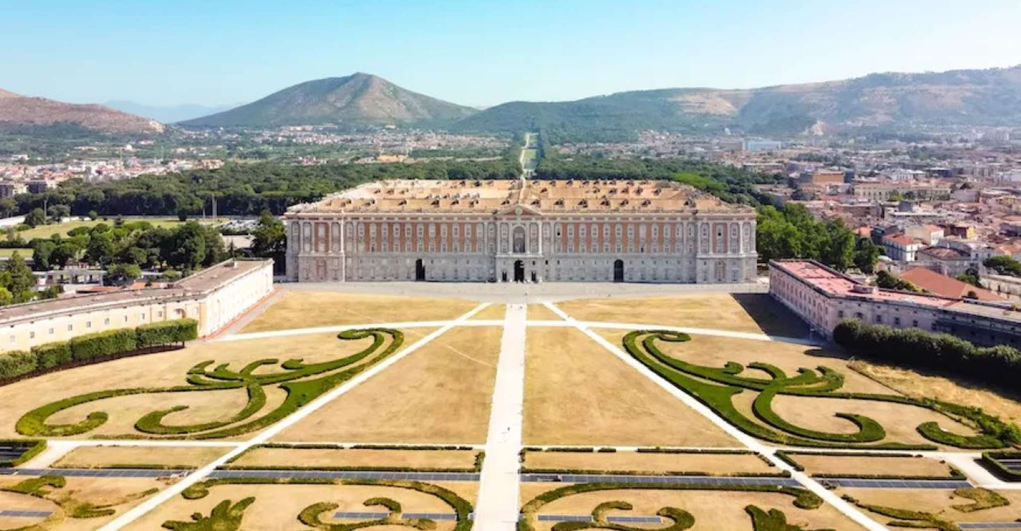 Caserta, Hidden Gems of Royal Palace Small Group Tour - Housity