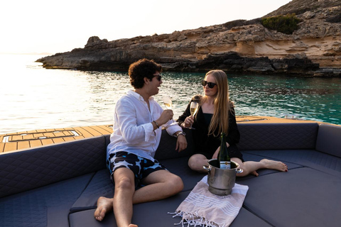 Mallorca: Private boat with Skipper from Playa de Palma Private boat with Skipper from Playa de Palma 3h