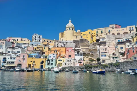 Procida: Sea View Private Boat Tour with Snorkeling