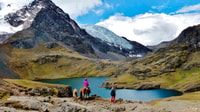 Cusco, Ausangate Tour 7 lagunas con aguas termales - Housity
