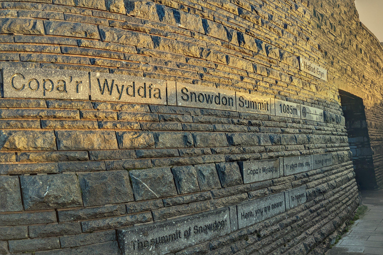 Llanberis: Snowdon/Yr Wyddfa Bergwanderung bei Sonnenaufgang