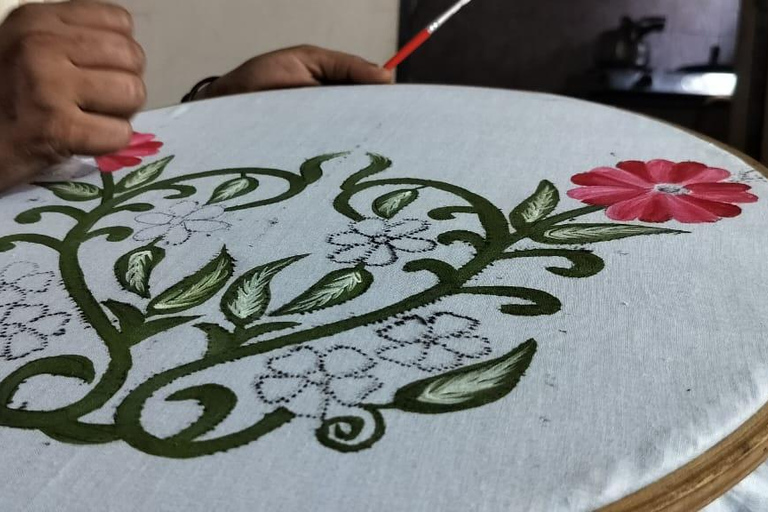 Agra: Workshop i färgglad tygmålning i ett lokalt hem