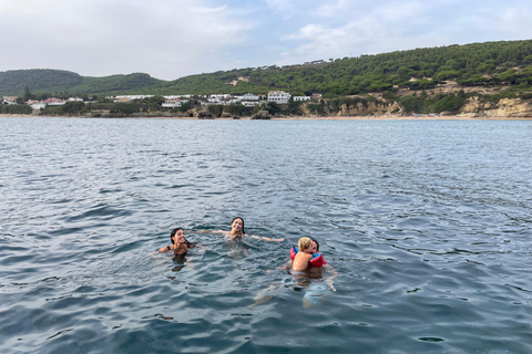 Private Boat Experience to Zahara and Trafalgar (6 hours) with Snorkeling and Appetizers Private Boat Experience to Zahara and Trafalgar (6 hours): Snorkeling and Aperitif