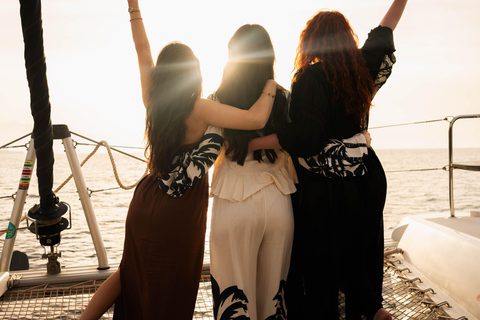 Premium Sunset Cruise Rethymno Golden Hour, Open Bar & Tapas