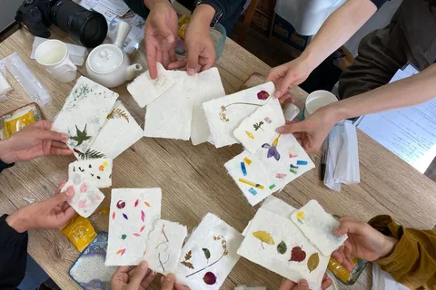 上野で1000年続く紙漉き体験教室