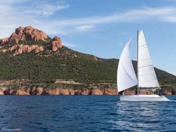 Excursión en catamarán por el Estérel