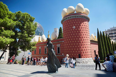 Barcelona: Girona &amp; Figueres Day Trip with Dali Museum