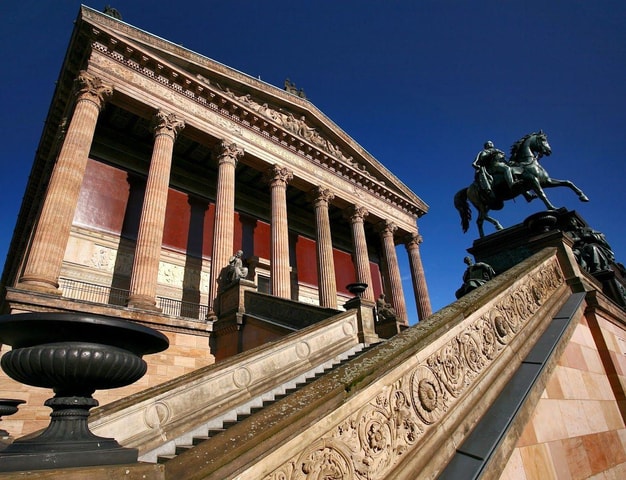 Berlin: Altes Museum Ticket & In-App Audio City Tour