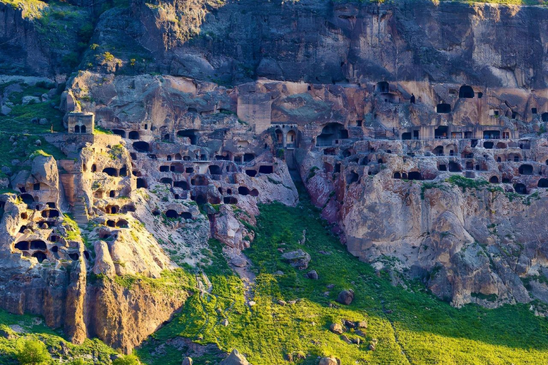 Tbilisi: Mtskheta, Jvari, Vardzia & Rabati Day Tour