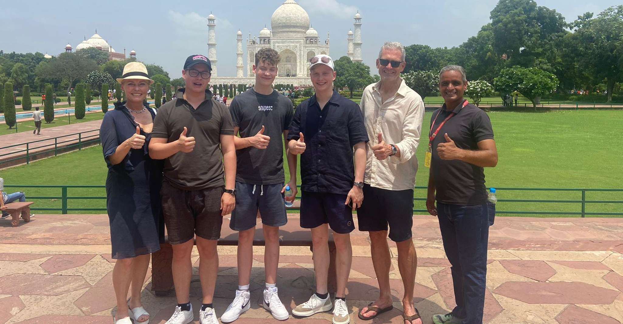 From Delhi, Taj Mahal & Agra Tour by Gatimaan Express Train - Hizvo