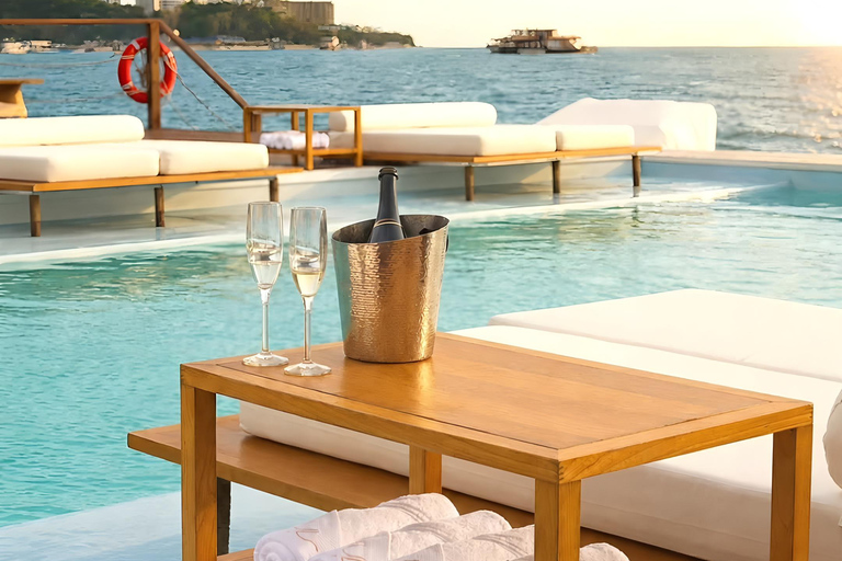 Pattaya: Sina Beach Club Entry Ticket