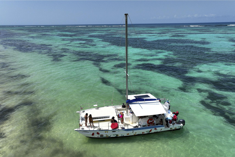 Luxury on the Water: Exclusive Catamaran Tours in Punta Cana