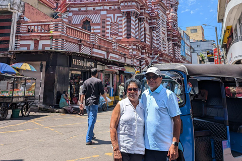 Tour panoramico privato della città di Colombo in Tuk Tuk