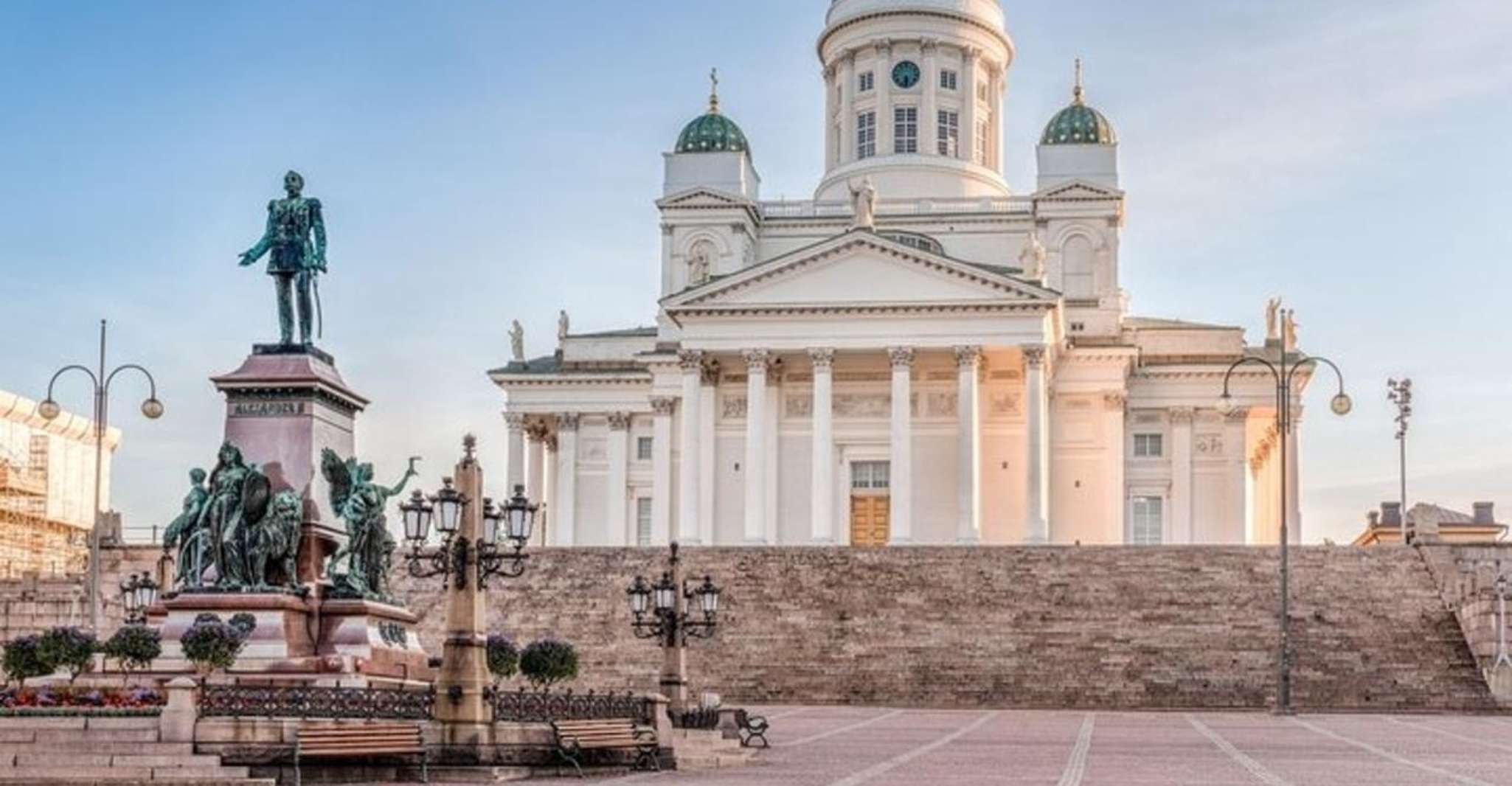 Helsinki: Must-See Attractions Guided Walking Tour