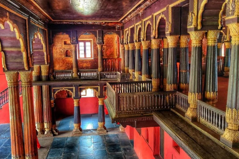 Old Bangalore Walking Tour: Palace, Fort, Temples & Market