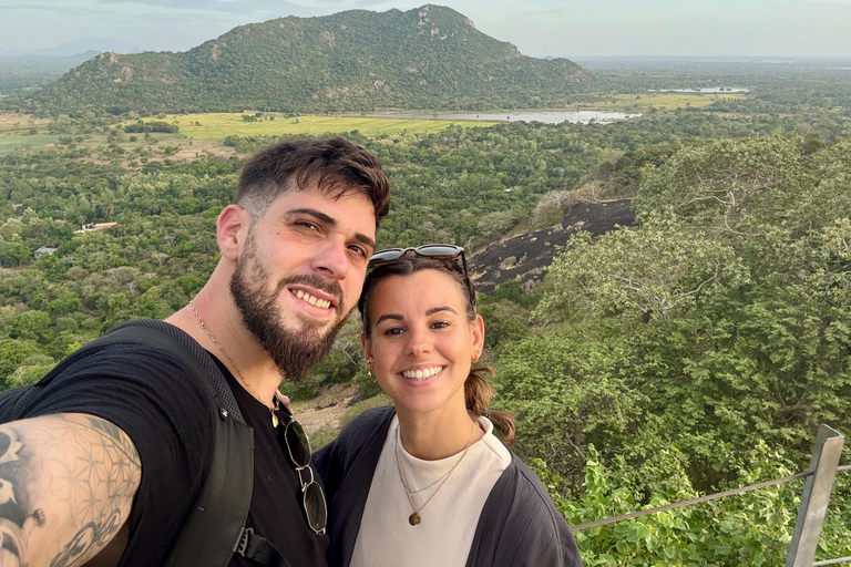 Kandy: Private Ella Journey with Tea, Falls & Arch Bridge